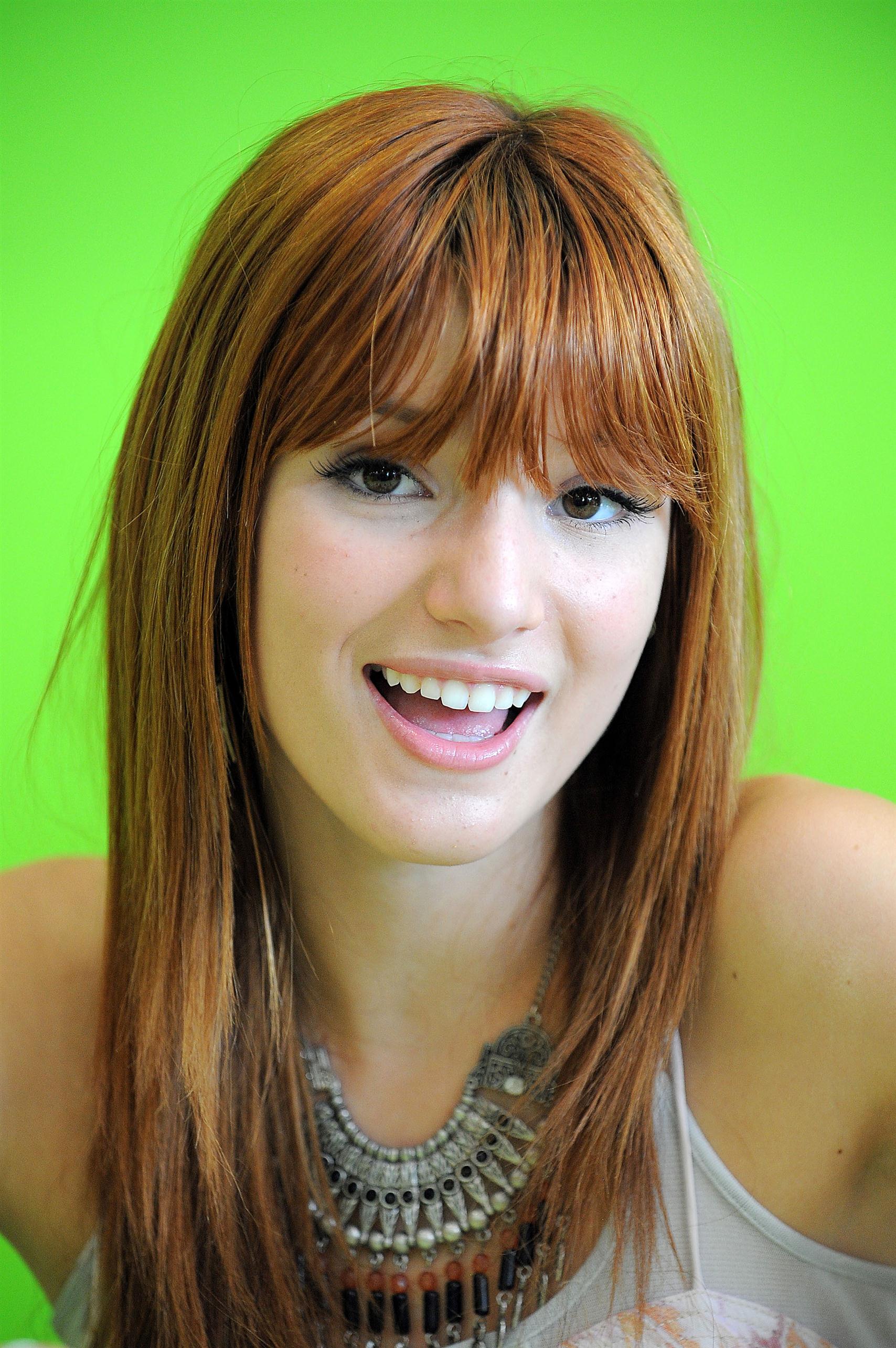 Bella Thorne hosts the Grand Opening of YoBlendz | Picture 66688